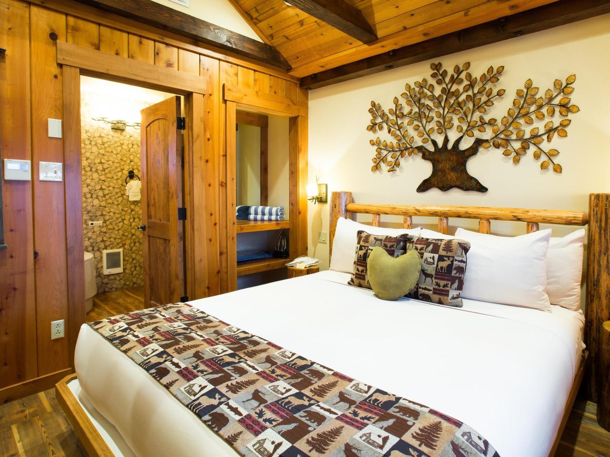 Cedar Glen Hotel