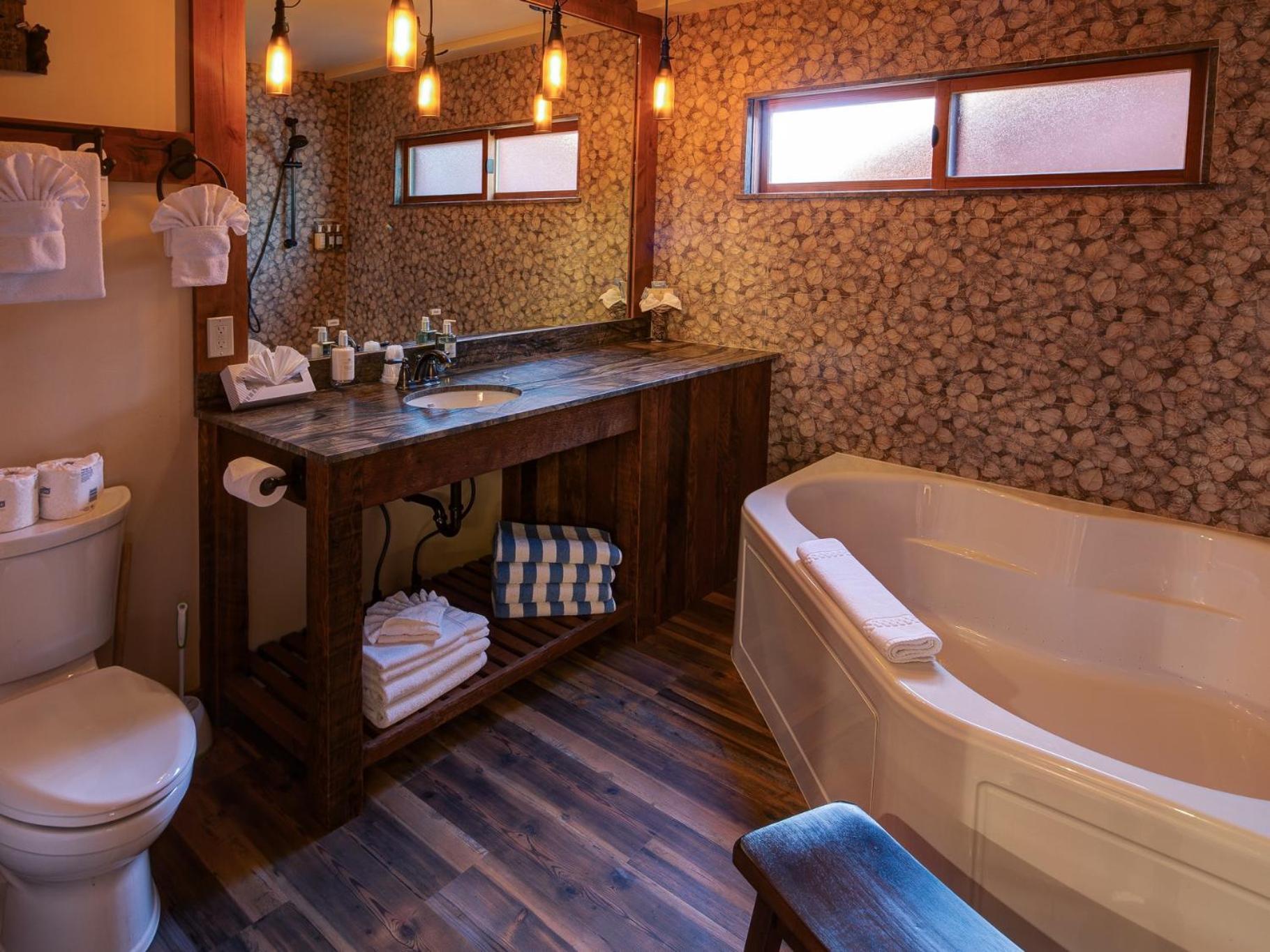 Cedar Glen 4*